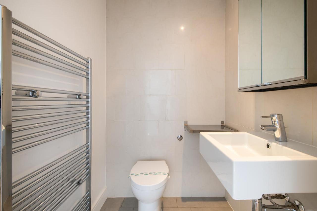 דירות לונדון 2 Bed Flat In Clapham Common מראה חיצוני תמונה